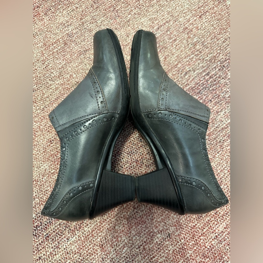 M. Patrick heels vintage 40’s style grey leather size 8.5
